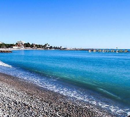 Superbe Appartement Au Bord De Plage Cros De Cagnes Dış mekan fotoğraf